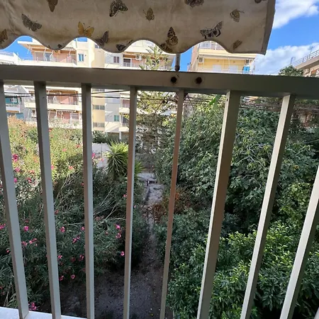 Apartment Sea steps - Λουτράκι *