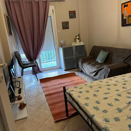 Sea Steps - Λουτράκι