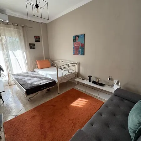 Seasteps Apartman Lutráki