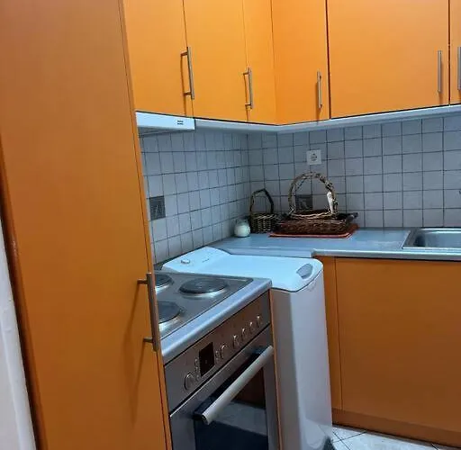 Sea Steps - Λουτράκι לוטראקי